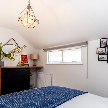 The Old Schoolhouse Villa Whitstable Room photo