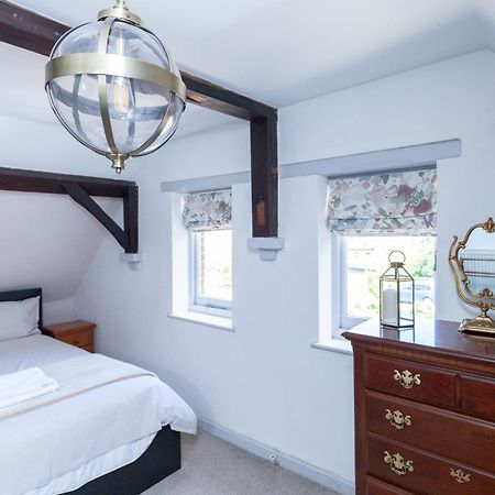 The Old Schoolhouse Villa Whitstable Room photo