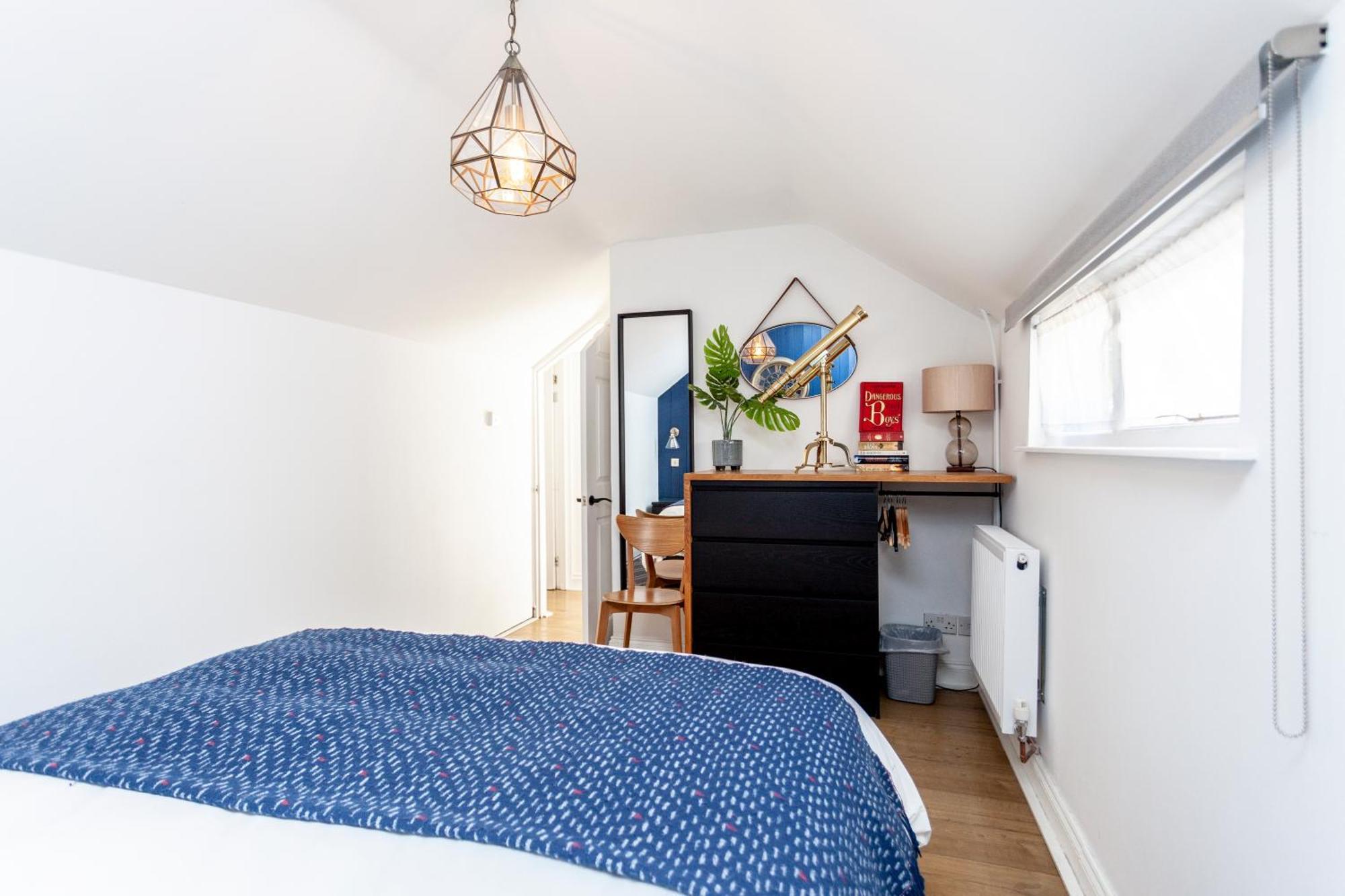 The Old Schoolhouse Villa Whitstable Room photo